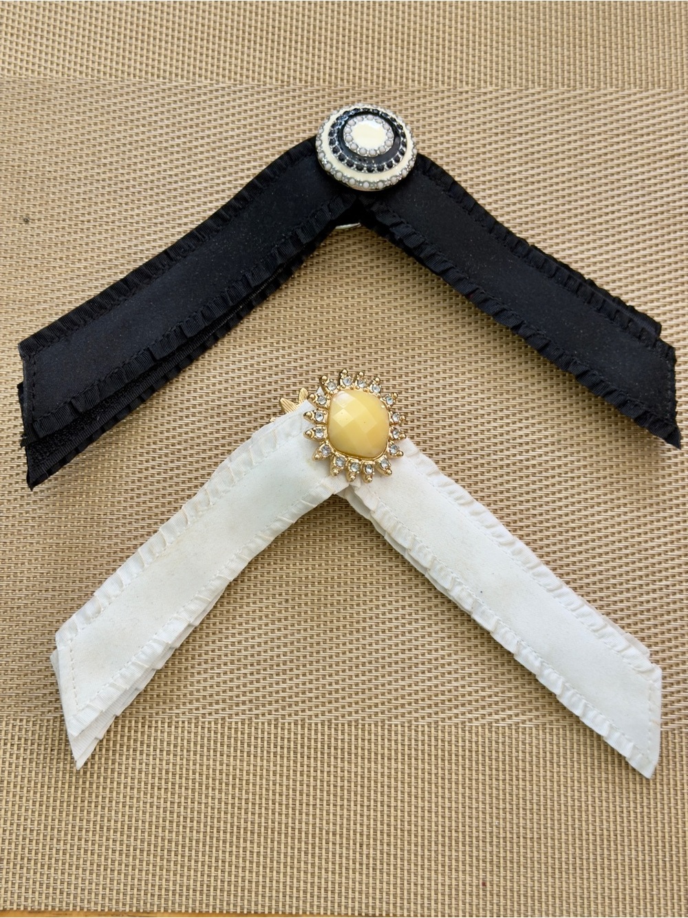 Set of 2 Lindsay Phillips Switchflop straps white and black